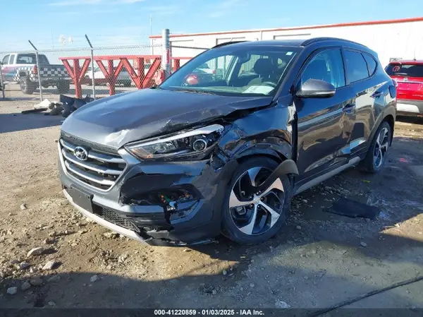 KM8J33A27JU749722 2018 HYUNDAI TUCSON - Image 2