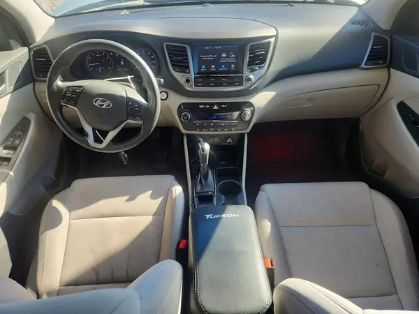 KM8J33A27JU749817 2018 HYUNDAI TUCSON - Image 8