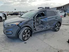 KM8J33A27JU759098 2018 HYUNDAI TUCSON