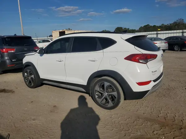 KM8J33A27JU764866 2018 HYUNDAI TUCSON - Image 2