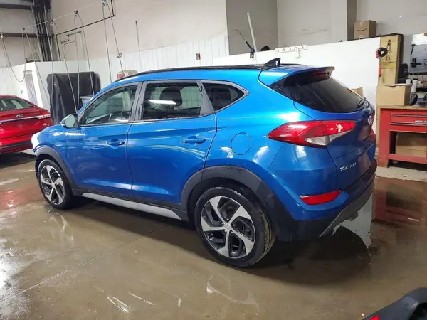 KM8J33A27JU800748 2018 HYUNDAI TUCSON - Image 2