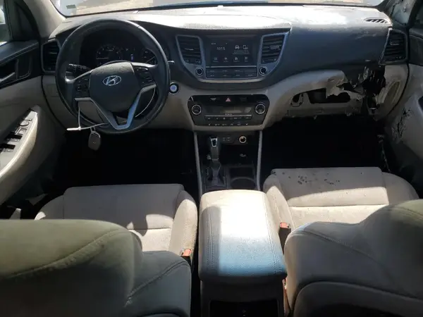 KM8J33A27JU804041 2018 HYUNDAI TUCSON - Image 8