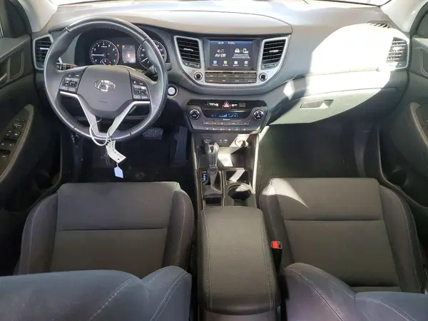 KM8J33A27JU804430 2018 HYUNDAI TUCSON - Image 8