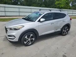 KM8J33A28GU023795 2016 HYUNDAI TUCSON