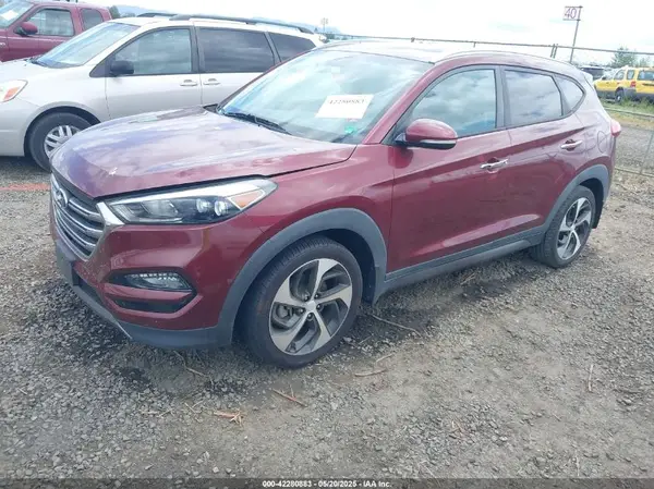 KM8J33A28GU056117 2016 HYUNDAI TUCSON - Image 2
