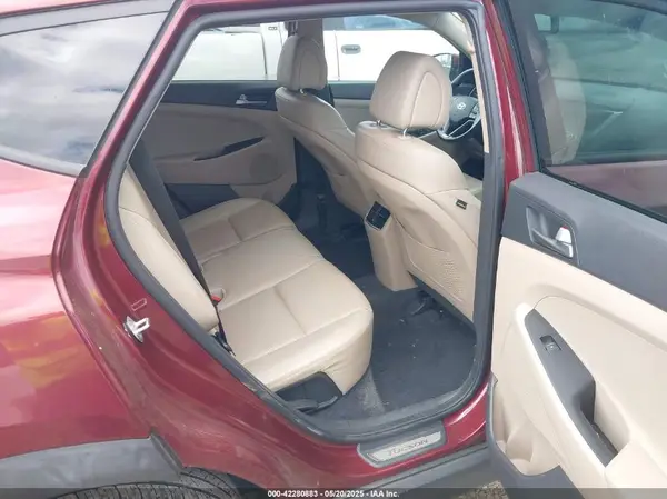 KM8J33A28GU056117 2016 HYUNDAI TUCSON - Image 8