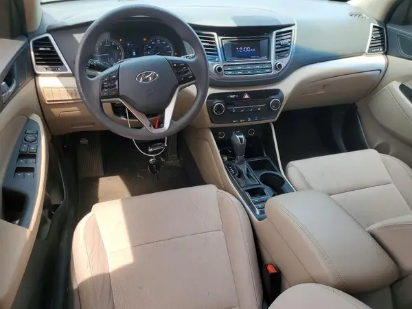 KM8J33A28GU061754 2016 HYUNDAI TUCSON - Image 8