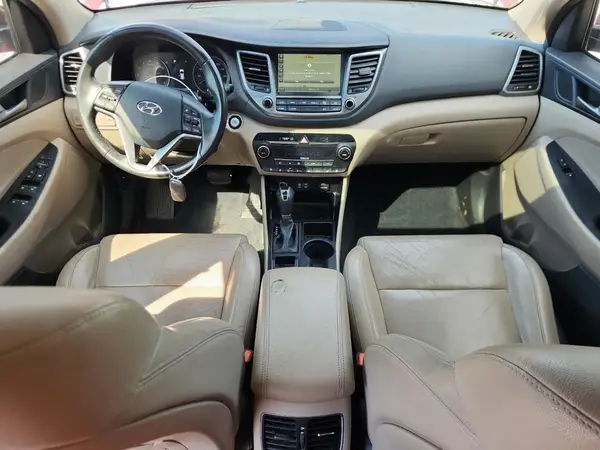KM8J33A28GU065111 2016 HYUNDAI TUCSON - Image 8