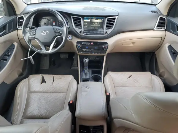 KM8J33A28GU065643 2016 HYUNDAI TUCSON - Image 8