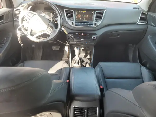 KM8J33A28GU107583 2016 HYUNDAI TUCSON - Image 8