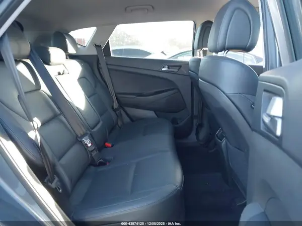 KM8J33A28GU112086 2016 HYUNDAI TUCSON - Image 8