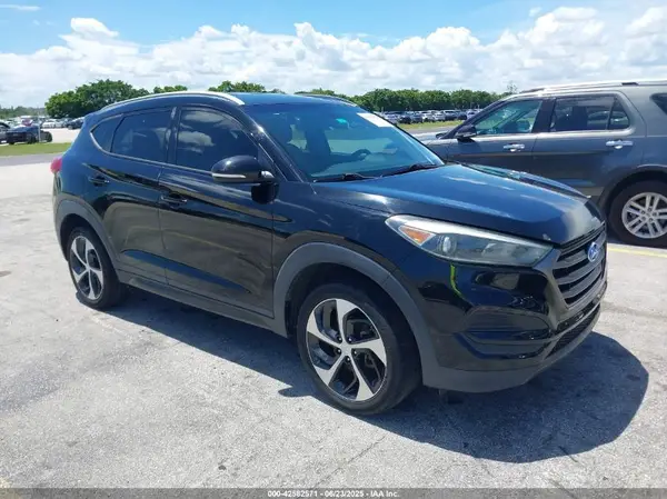 KM8J33A28GU136873 2016 HYUNDAI TUCSON - Image 1