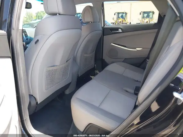 KM8J33A28GU136873 2016 HYUNDAI TUCSON - Image 8