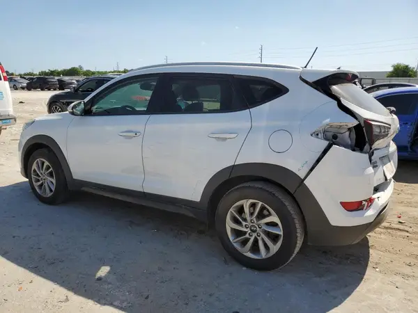 KM8J33A28GU139675 2016 HYUNDAI TUCSON - Image 2
