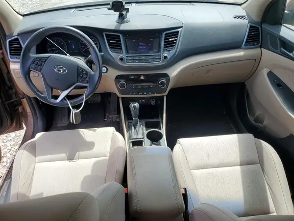 KM8J33A28GU159330 2016 HYUNDAI TUCSON - Image 8