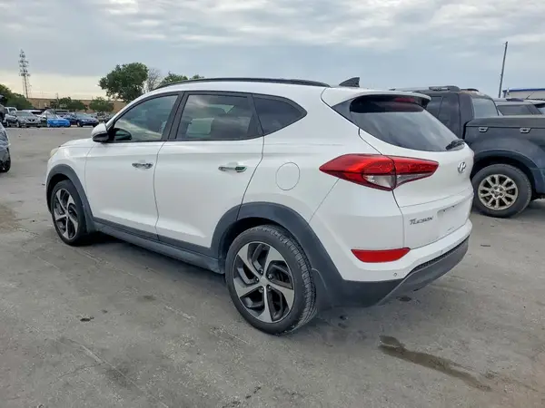 KM8J33A28GU161417 2016 HYUNDAI TUCSON - Image 2