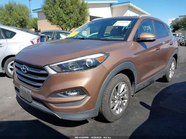 KM8J33A28GU178993 2016 HYUNDAI TUCSON - Image 2