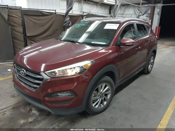 KM8J33A28GU186088 2016 HYUNDAI TUCSON - Image 2