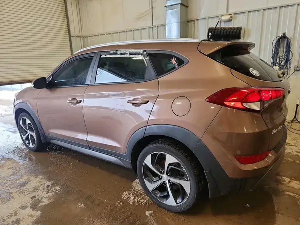 KM8J33A28GU195373 2016 HYUNDAI TUCSON - Image 2