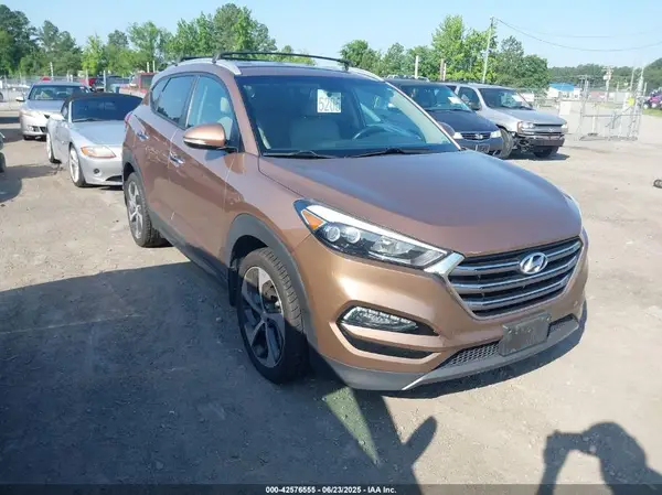 KM8J33A28GU196720 2016 HYUNDAI TUCSON - Image 1