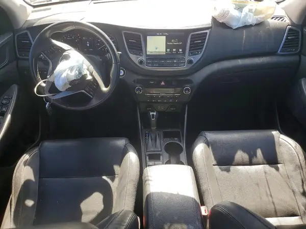 KM8J33A28GU208879 2016 HYUNDAI TUCSON - Image 8