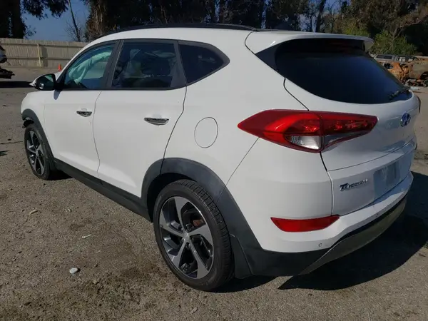 KM8J33A28GU247679 2016 HYUNDAI TUCSON - Image 2