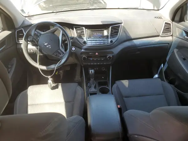 KM8J33A28HU273166 2017 HYUNDAI TUCSON - Image 8