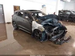 KM8J33A28HU276620 2017 HYUNDAI TUCSON