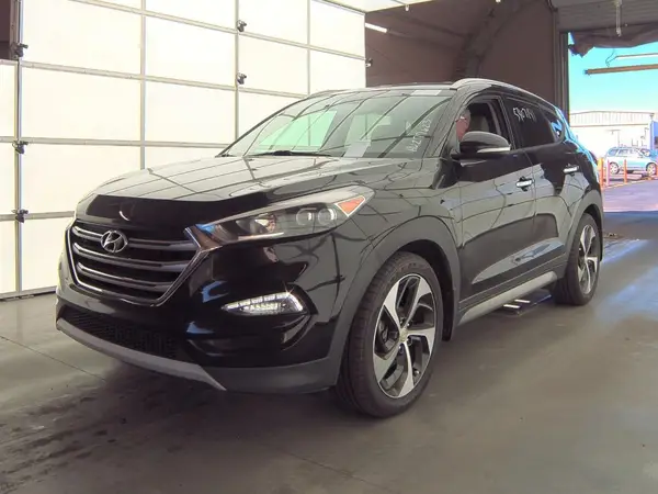 KM8J33A28HU277623 2017 HYUNDAI TUCSON - Image 2