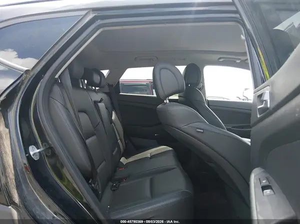 KM8J33A28HU284751 2017 HYUNDAI TUCSON - Image 8