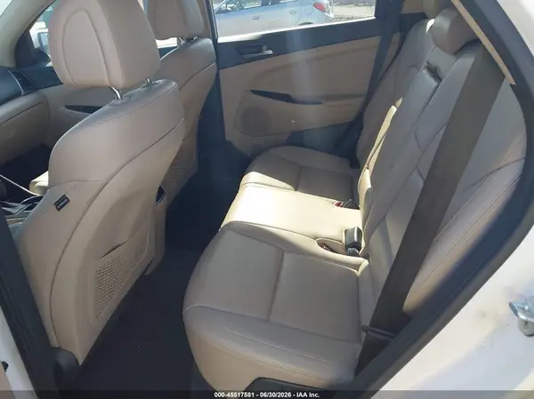 KM8J33A28HU303377 2017 HYUNDAI TUCSON - Image 8
