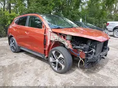 KM8J33A28HU319756 2017 HYUNDAI TUCSON