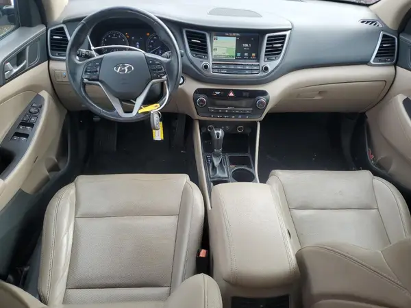 KM8J33A28HU324374 2017 HYUNDAI TUCSON - Image 8