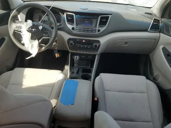KM8J33A28HU332989 2017 HYUNDAI TUCSON - Image 8