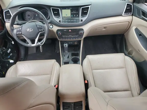 KM8J33A28HU335861 2017 HYUNDAI TUCSON - Image 8