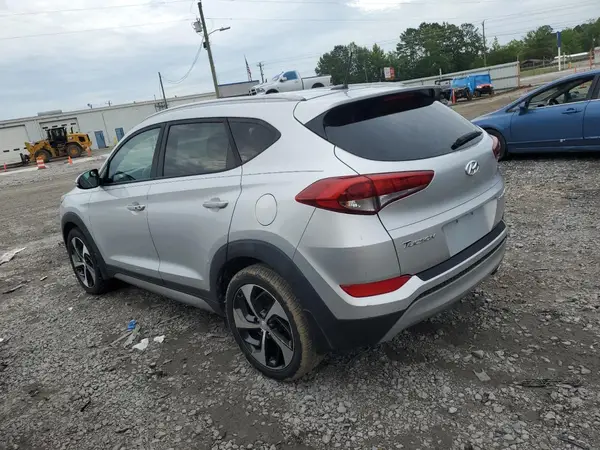 KM8J33A28HU351672 2017 HYUNDAI TUCSON - Image 2