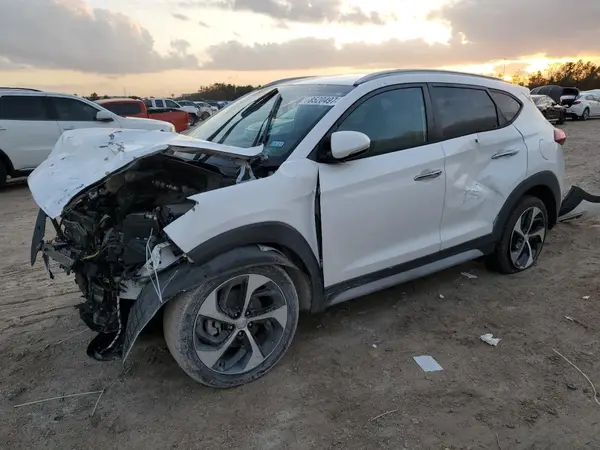 KM8J33A28HU378418 2017 HYUNDAI TUCSON - Image 1
