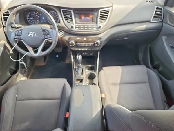 KM8J33A28HU379777 2017 HYUNDAI TUCSON - Image 8