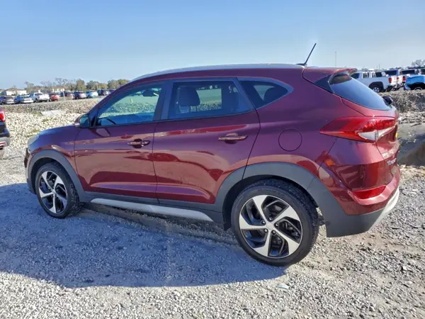 KM8J33A28HU385594 2017 HYUNDAI TUCSON - Image 2