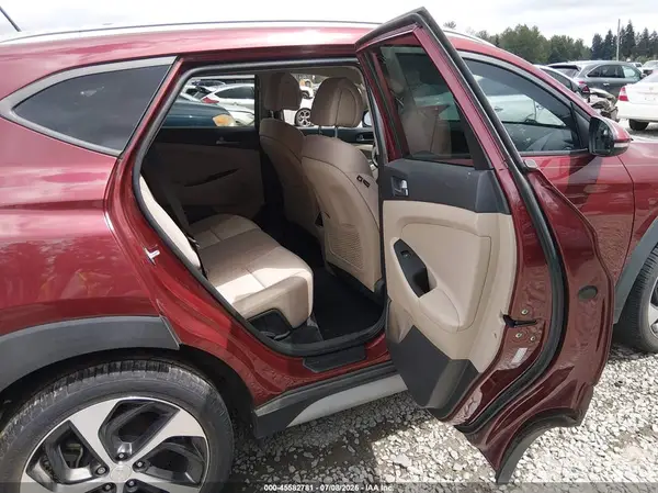 KM8J33A28HU387913 2017 HYUNDAI TUCSON - Image 8