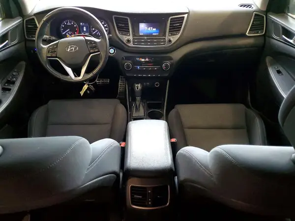 KM8J33A28HU442389 2017 HYUNDAI TUCSON - Image 8