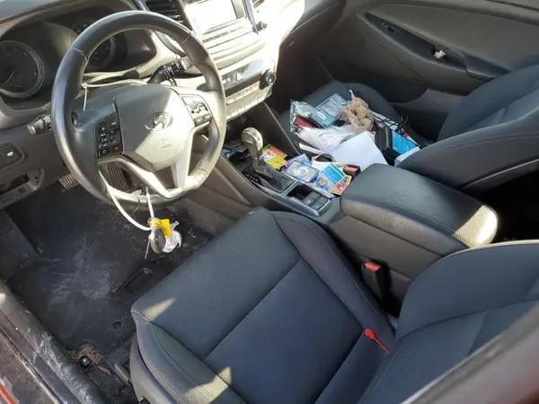 KM8J33A28HU457152 2017 HYUNDAI TUCSON - Image 8