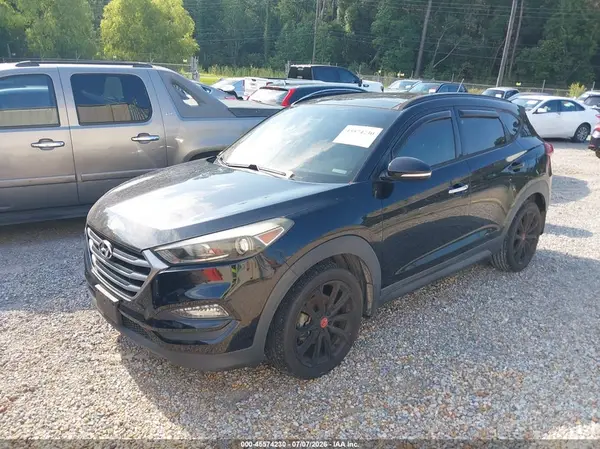 KM8J33A28HU458964 2017 HYUNDAI TUCSON - Image 2