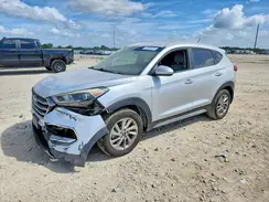 KM8J33A28HU467924 2017 HYUNDAI TUCSON