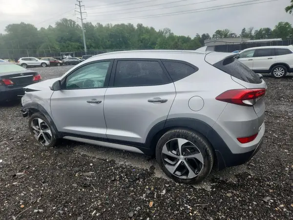 KM8J33A28HU476395 2017 HYUNDAI TUCSON - Image 2