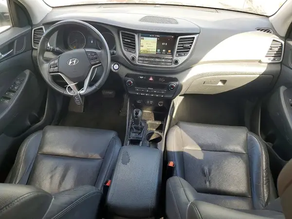 KM8J33A28HU483878 2017 HYUNDAI TUCSON - Image 8