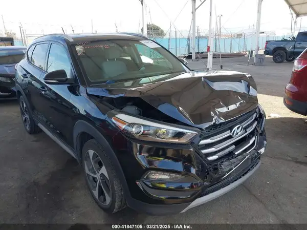 KM8J33A28HU484898 2017 HYUNDAI TUCSON - Image 1
