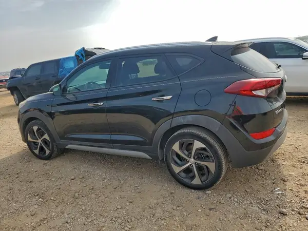 KM8J33A28HU488613 2017 HYUNDAI TUCSON - Image 2