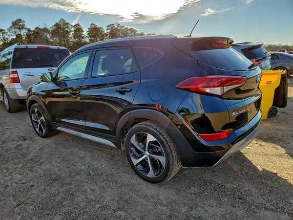 KM8J33A28HU503093 2017 HYUNDAI TUCSON - Image 2