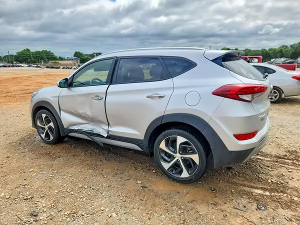 KM8J33A28HU514756 2017 HYUNDAI TUCSON - Image 2